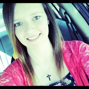 Meet your Posher, Amber